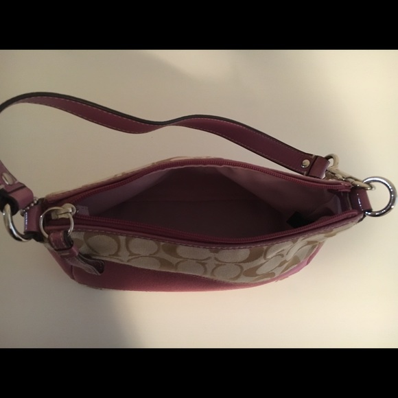 Coach purse - Picture 2 of 2